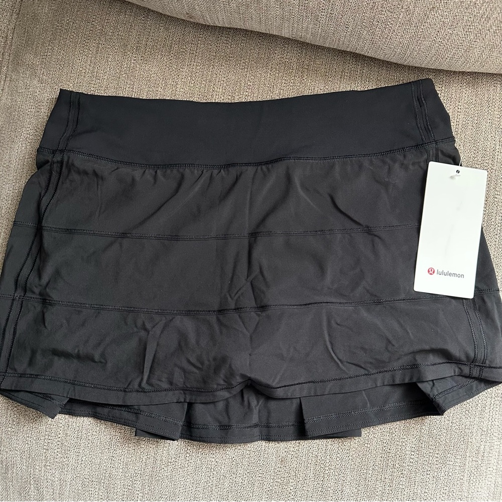 Lululemon Black Pace Rival Skirt Size 8